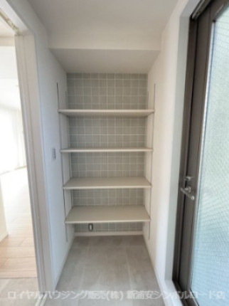 apartment 千葉県浦安市入船４丁目3-1 新浦安エスケービル1階