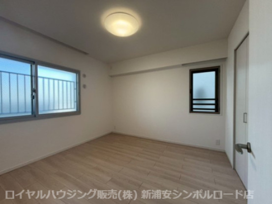 apartment 千葉県浦安市入船４丁目3-1 新浦安エスケービル1階