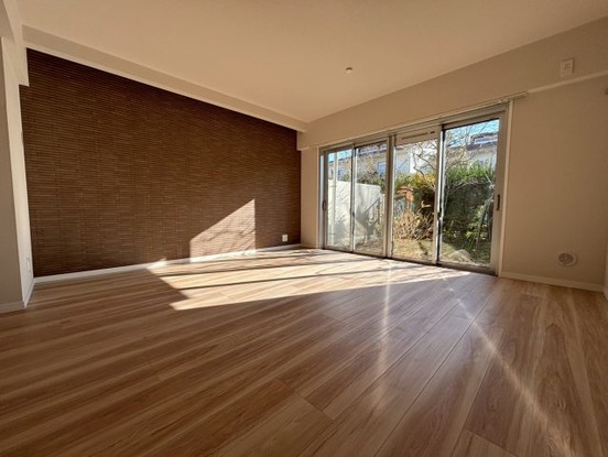 apartment 千葉県浦安市入船４丁目3-1 新浦安エスケービル1階