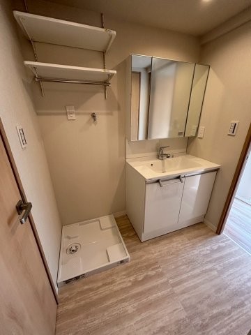 apartment 千葉県浦安市入船４丁目3-1 新浦安エスケービル1階