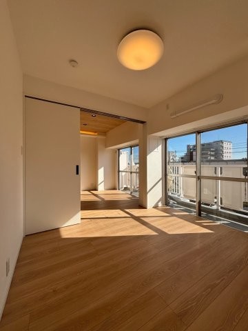 apartment 千葉県浦安市入船４丁目3-1 新浦安エスケービル1階