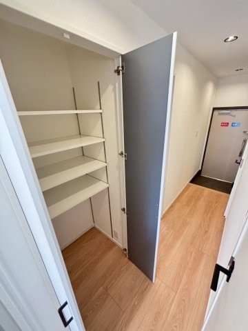 apartment 千葉県浦安市入船４丁目3-1 新浦安エスケービル1階