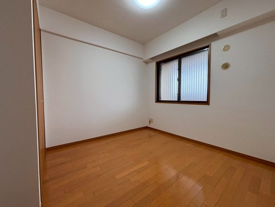 apartment 千葉県浦安市入船４丁目3-1 新浦安エスケービル1階