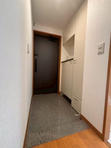 apartment 千葉県浦安市入船４丁目3-1 新浦安エスケービル1階
