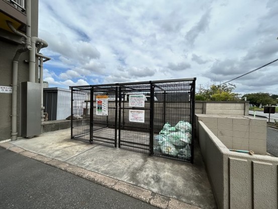 apartment 千葉県千葉市美浜区高洲１丁目22-23 稲毛海岸ニイクラビル1階