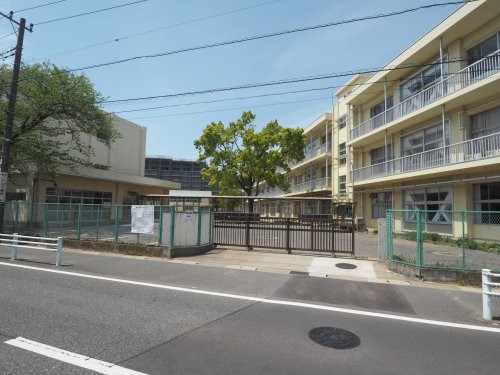 apartment 千葉県千葉市美浜区高洲１丁目22-23 稲毛海岸ニイクラビル1階