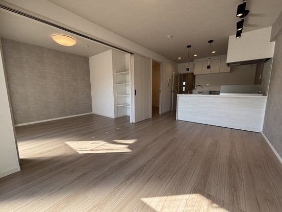 apartment 千葉県千葉市美浜区高洲１丁目22-23 稲毛海岸ニイクラビル1階