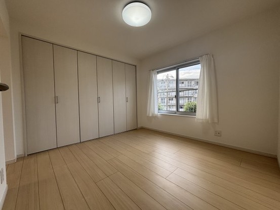 apartment 千葉県千葉市美浜区高洲１丁目22-23 稲毛海岸ニイクラビル1階
