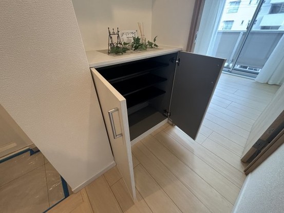 apartment 千葉県千葉市美浜区高洲１丁目22-23 稲毛海岸ニイクラビル1階