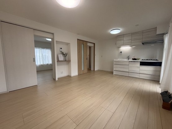 apartment 千葉県千葉市美浜区高洲１丁目22-23 稲毛海岸ニイクラビル1階