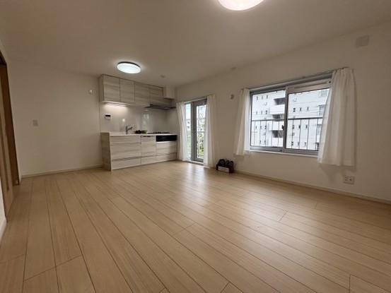 apartment 千葉県千葉市美浜区高洲１丁目22-23 稲毛海岸ニイクラビル1階