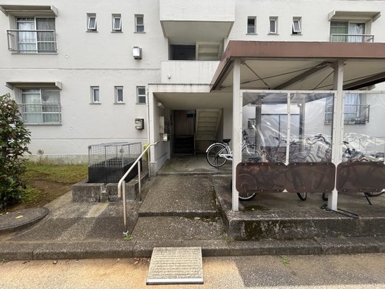 apartment 千葉県千葉市美浜区高洲１丁目22-23 稲毛海岸ニイクラビル1階