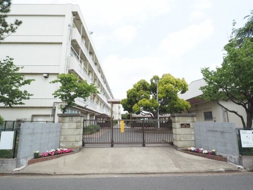 apartment 千葉県千葉市美浜区高洲１丁目22-23 稲毛海岸ニイクラビル1階