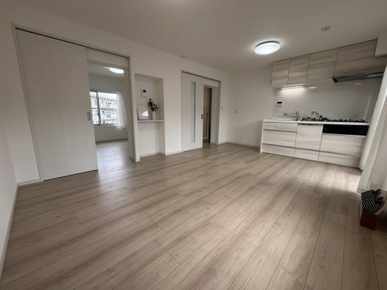apartment 千葉県千葉市美浜区高洲１丁目22-23 稲毛海岸ニイクラビル1階