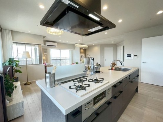 apartment 大阪府大阪市中央区淡路町３丁目6-3 御堂筋MTRビル1階