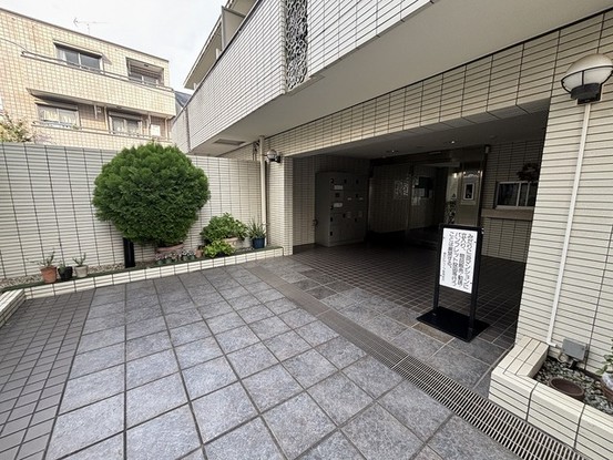 apartment 東京都中野区中野６丁目
地図を見る