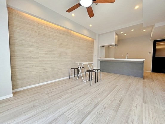 apartment 東京都新宿区上落合１丁目
地図を見る