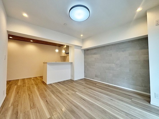 apartment 東京都三鷹市下連雀４丁目
地図を見る