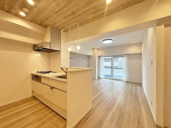 apartment 東京都三鷹市下連雀４丁目
地図を見る