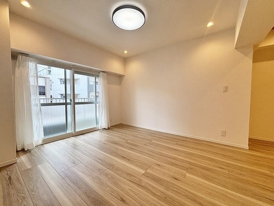 apartment 東京都三鷹市下連雀４丁目
地図を見る