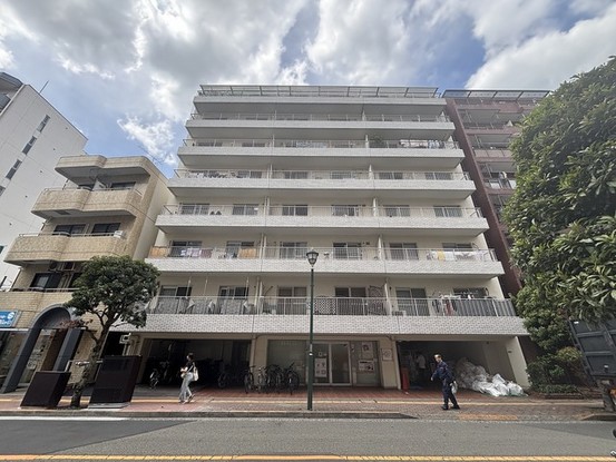 apartment 東京都三鷹市下連雀４丁目
地図を見る