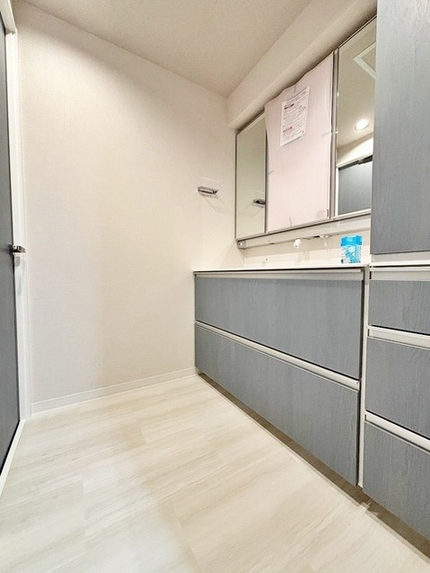 apartment 東京都中野区中野２丁目
地図を見る