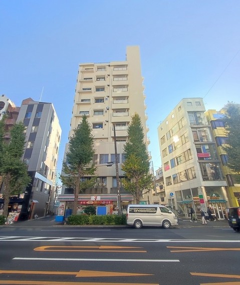 apartment 東京都杉並区和田３丁目
地図を見る