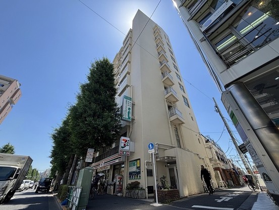 apartment 東京都杉並区和田３丁目
地図を見る