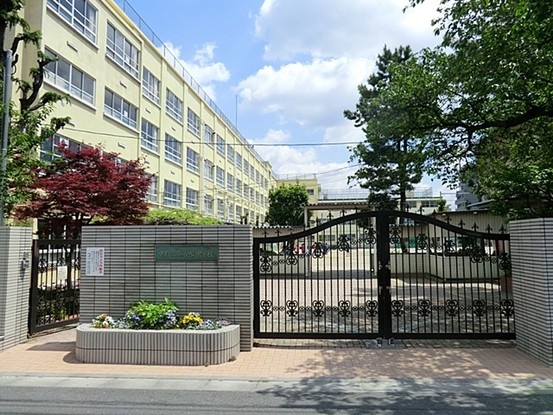 apartment 東京都中野区江原町２丁目
地図を見る