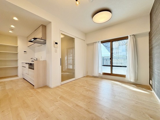 apartment 東京都杉並区下高井戸３丁目
地図を見る