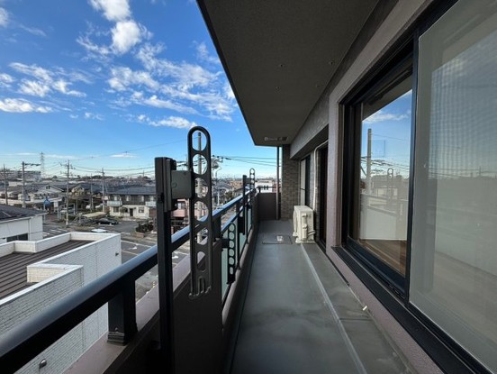 apartment 埼玉県三郷市彦成３丁目207-3