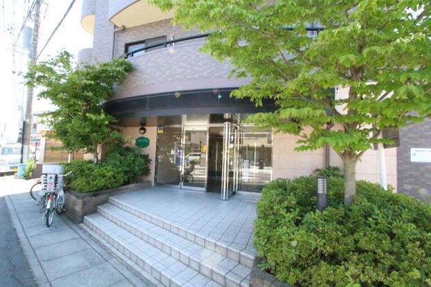 apartment 埼玉県三郷市彦成３丁目207-3