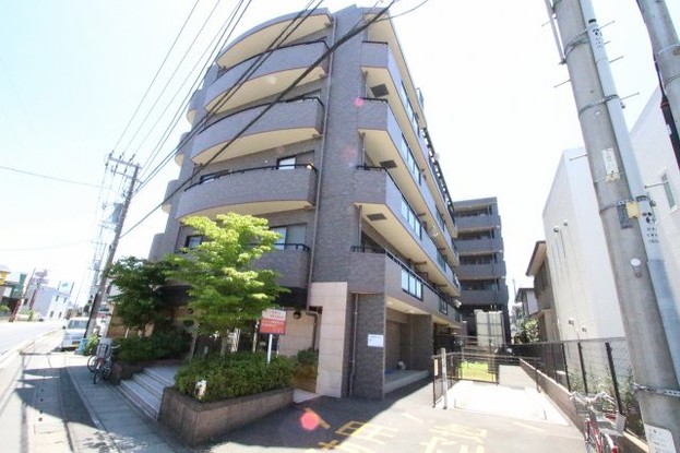 apartment 埼玉県三郷市彦成３丁目207-3