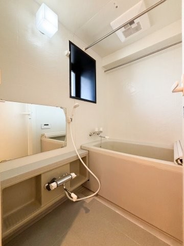 apartment 埼玉県三郷市彦成３丁目207-3