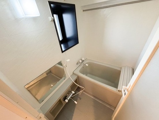 apartment 埼玉県三郷市彦成３丁目207-3