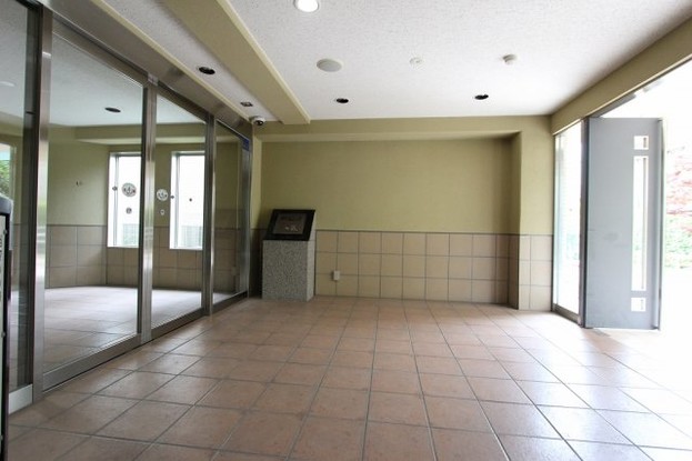 apartment 埼玉県三郷市三郷３丁目
地図を見る