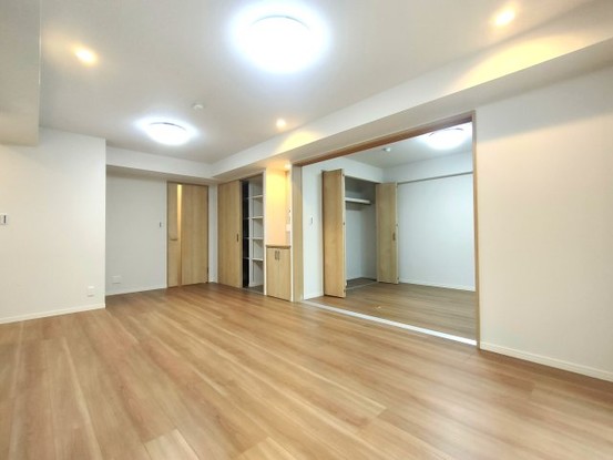 apartment 埼玉県三郷市彦成３丁目207-3