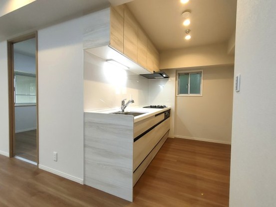 apartment 埼玉県三郷市彦成３丁目207-3