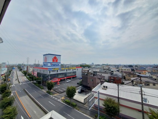 apartment 埼玉県八潮市中央１丁目
地図を見る