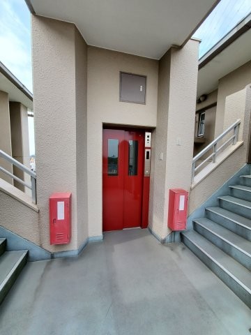 apartment 埼玉県八潮市中央１丁目
地図を見る