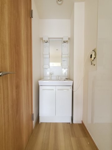 apartment 埼玉県三郷市彦成３丁目
地図を見る