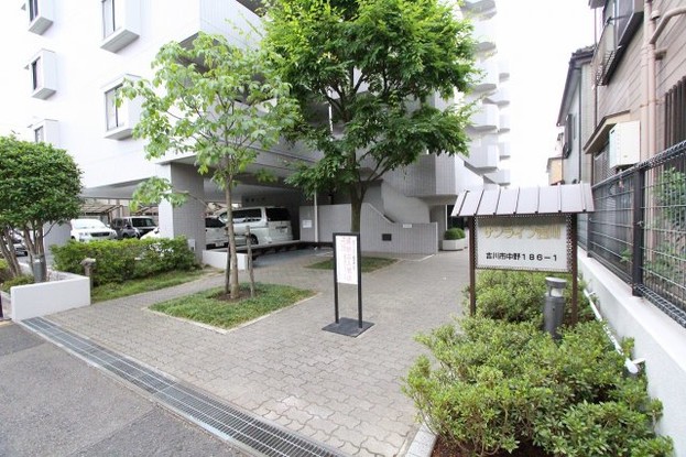 apartment 埼玉県三郷市彦成３丁目207-3