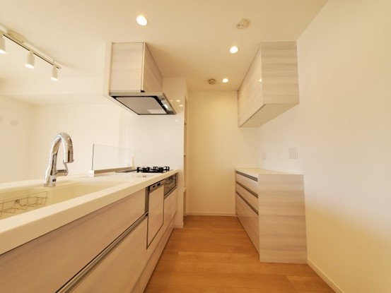 apartment 埼玉県三郷市さつき平１丁目
地図を見る