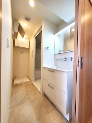 apartment 埼玉県三郷市さつき平１丁目
地図を見る