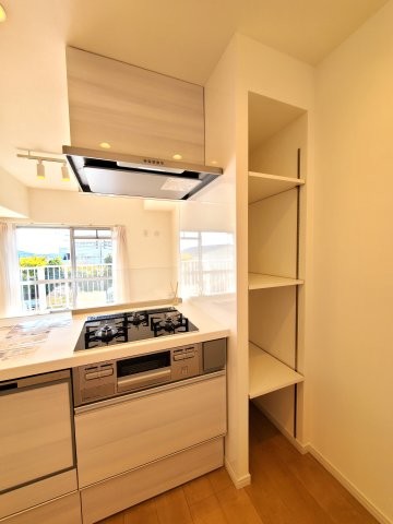 apartment 埼玉県三郷市さつき平１丁目
地図を見る