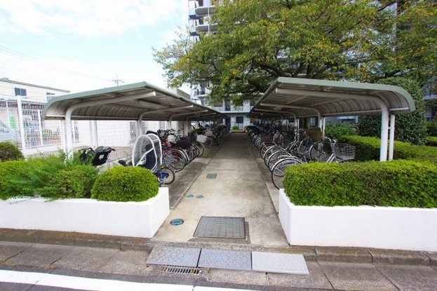 apartment 埼玉県三郷市早稲田７丁目
地図を見る