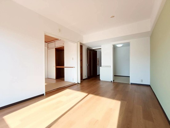 apartment 埼玉県三郷市高州１丁目
地図を見る