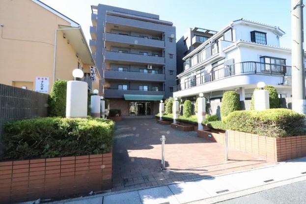 apartment 埼玉県三郷市彦成３丁目207-3