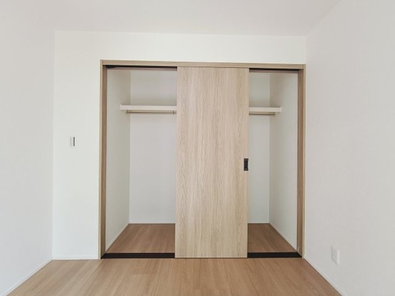 apartment 埼玉県三郷市早稲田６丁目
地図を見る