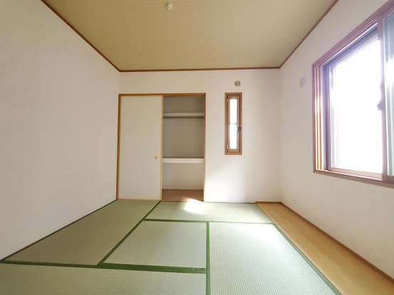 detached 埼玉県三郷市彦野１丁目
地図を見る